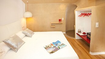 Golden Sun Hotel