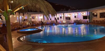 Golden Sun Hotel