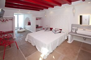 Golden Sun Hotel