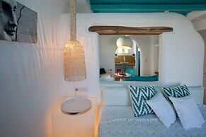 Golden Sun Hotel