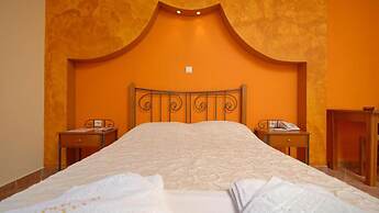 Golden Sun Hotel