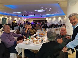 Golden Sun Hotel