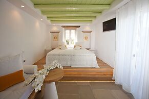 Golden Sun Hotel