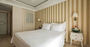 Hotel Azimut