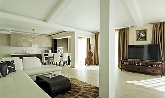 Hotel Azimut