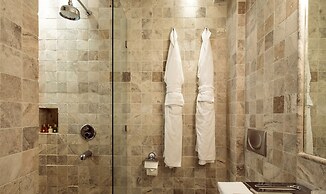 Hotel Azimut