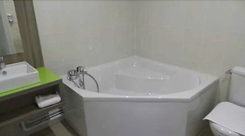Airport Hotel