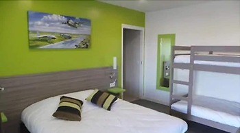 Airport Hotel