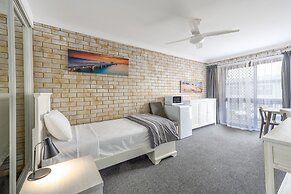 Coast Inn Motel