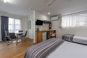 Coast Inn Motel