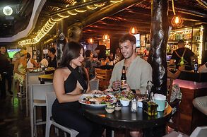Siesta Fiesta Hotel