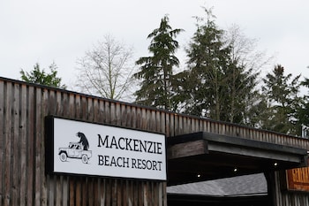 Mackenzie Beach Resort