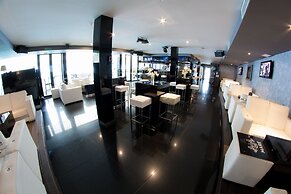 Mare Hotel