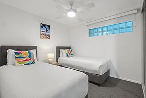 Grand Palais Boolarong Beachside Resort