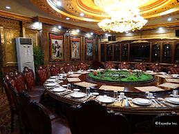 Lido De Paris Hotel