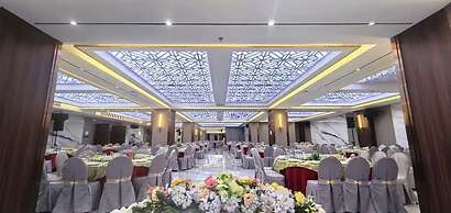 Lido De Paris Hotel
