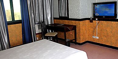 Lido De Paris Hotel