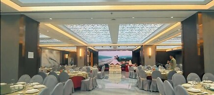 Lido De Paris Hotel