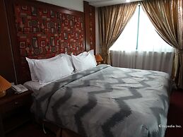 Lido De Paris Hotel