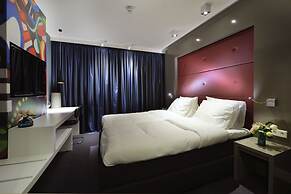 Blue Mansion Hotel