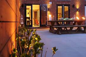 Blue Mansion Hotel