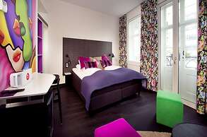 Hotel No13