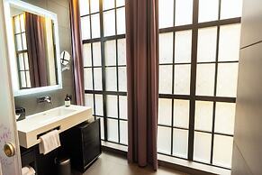 Hotel No13