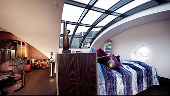 Hotel No13