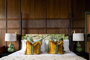 Worplesdon Place Hotel