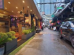 iCheck inn Nana by Aspira