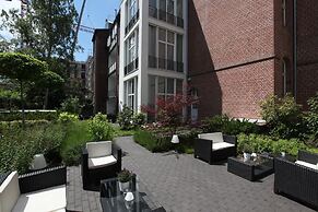 THE RED Apartments
