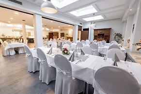 Lüttje Burg Hotel & Restaurant