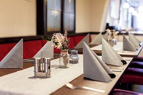 Lüttje Burg Hotel & Restaurant