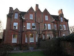 Canterbury Hotel