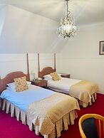 Canterbury Hotel