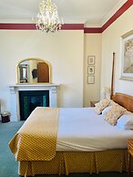 Canterbury Hotel