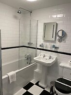 Canterbury Hotel
