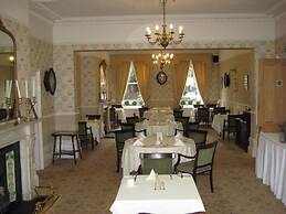 Canterbury Hotel