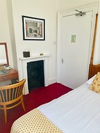 Canterbury Hotel