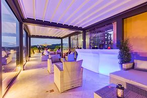 Navona Queen Rooftop