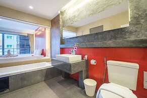 Alfresco Phuket Hotel