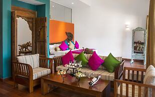 Royal Palms Beach Hotel