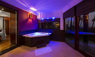 Tangerine Beach Hotel