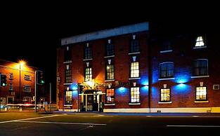 Three Queens Hotel