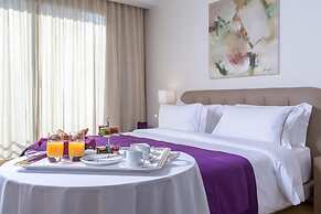 O Monot Hotel