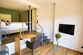 Hotel Wo Der Hahn Kräht