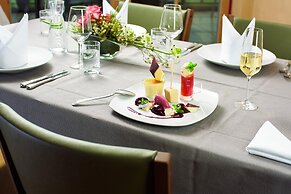 Hotel Wo Der Hahn Kräht