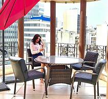 Q Hotel