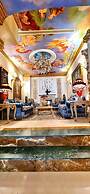 Q Hotel