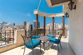 Q Hotel